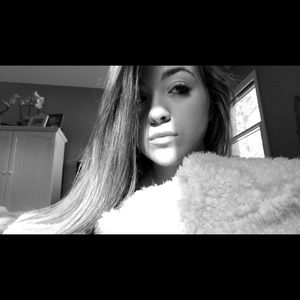 Meet your Posher, Megan